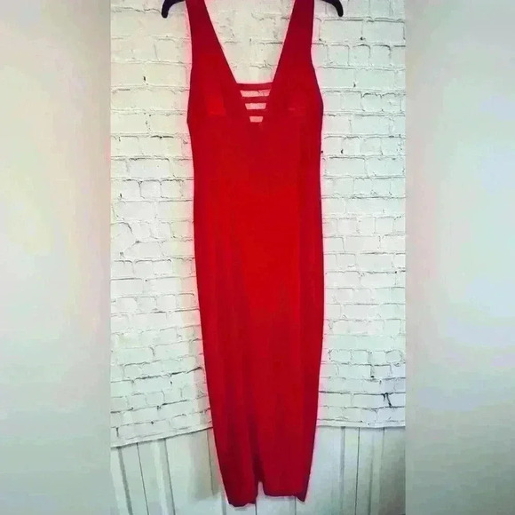 DUSK Gown, size 10. SEXY, New Year’s Eve, Christmas cocktail party, festive. - Picture 1 of 6